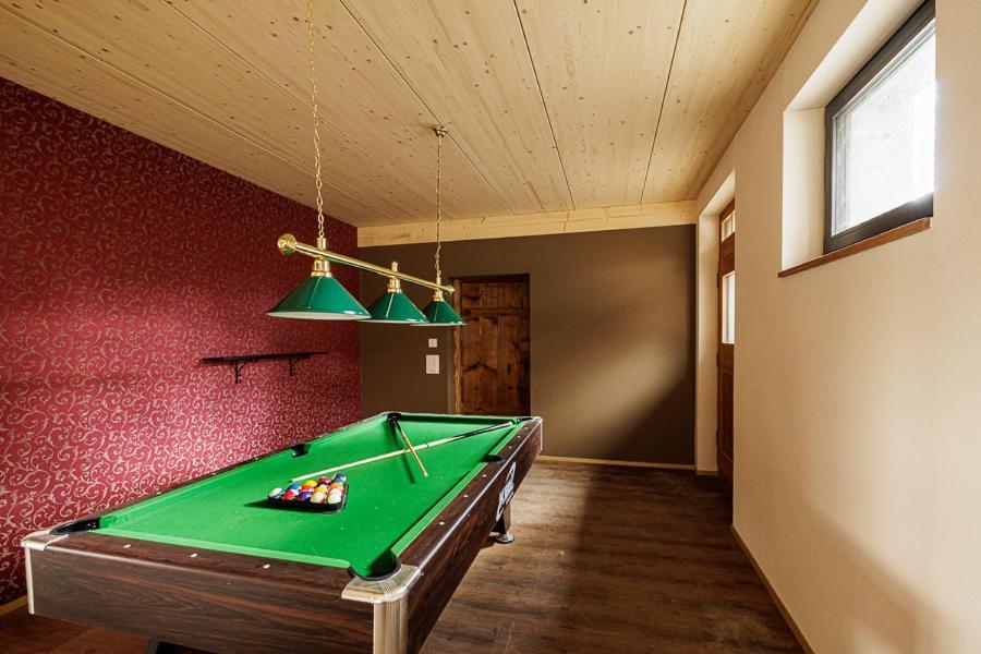 Uelis-Stoeckli-Gaestezimmer Auf Bauernhof Mit Billiard Und Alpakatrekking Meikirch ภายนอก รูปภาพ