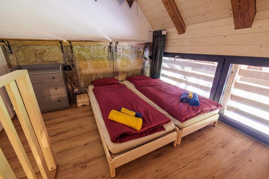 Uelis-Stoeckli-Gaestezimmer Auf Bauernhof Mit Billiard Und Alpakatrekking Meikirch ภายนอก รูปภาพ